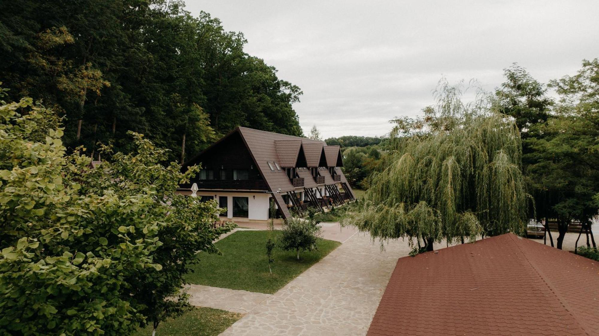 Pensiunea Paradisul Verde Oglinzi Екстер'єр фото